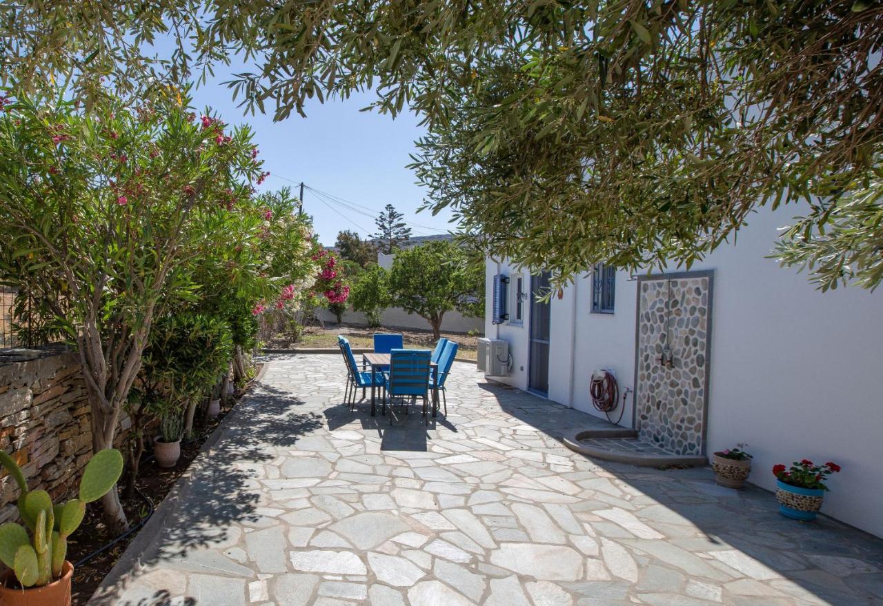 Ruby'S Summer House With Spacious Garden And Free Parking Gavrio Exterior foto